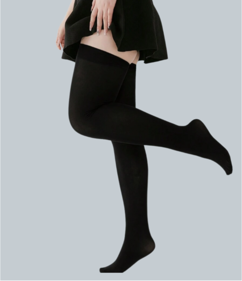 Par-de-medias-altas-lado-negras-aesthetic-dark-unisex-outflit-dark-grunge-gotico-escolares-delgadas-