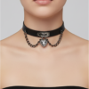 gargantilla-collar-cuello-choker-con-corazon-colgante-cadenas-de-cuero-negro-dark-grunge-punk-gotico-aesthetic gargantilla-collar-cuello-choker-con-corazon-colgante-cadenas-de-cuero-negro-dark-grunge-punk-gotico-aesthetic